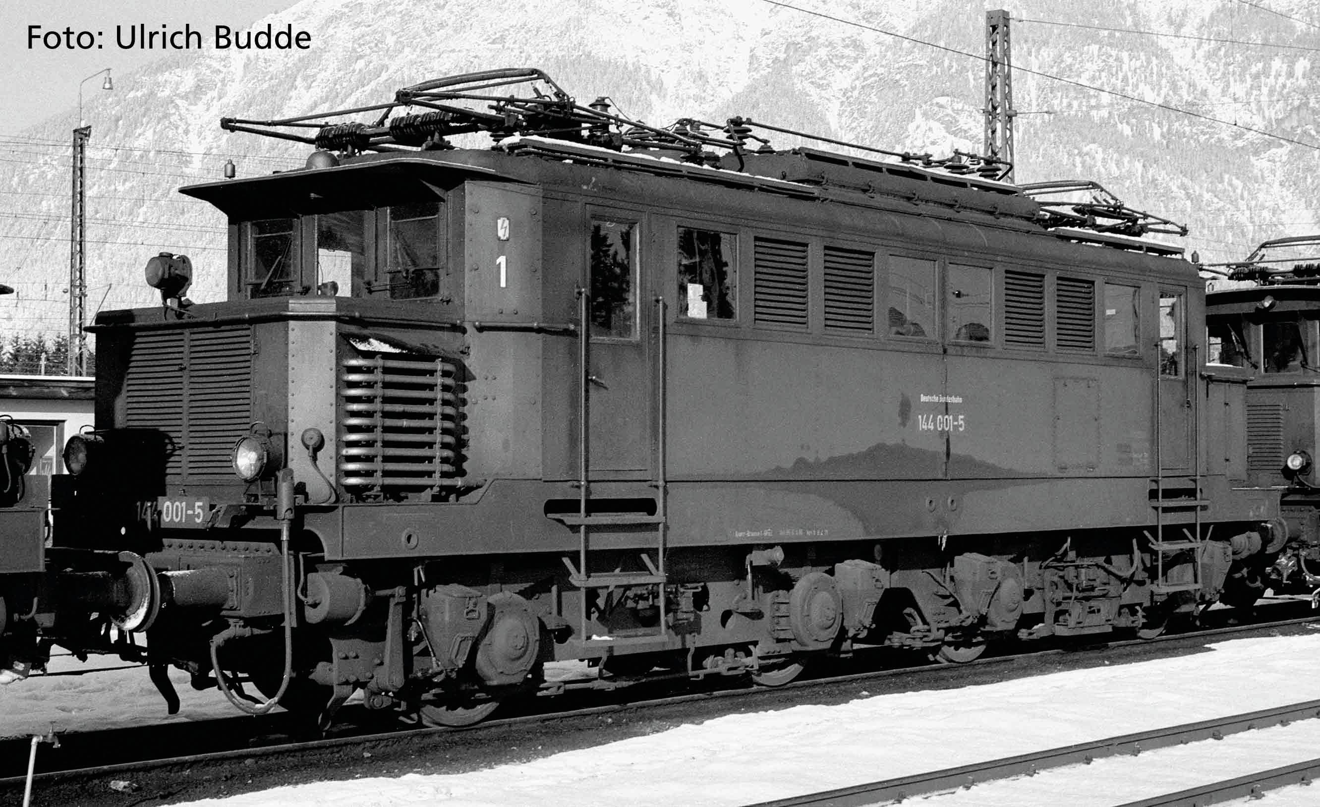 Piko H0 51182 Locomotive électrique H0 E 44 001 de la DB