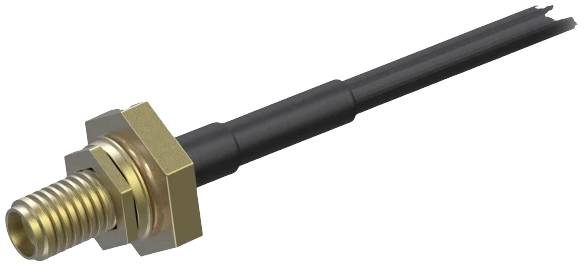 Connecteur coaxial avec embout doré et câble noir, utilisé pour la transmission de signaux dans les appareils électroniques.