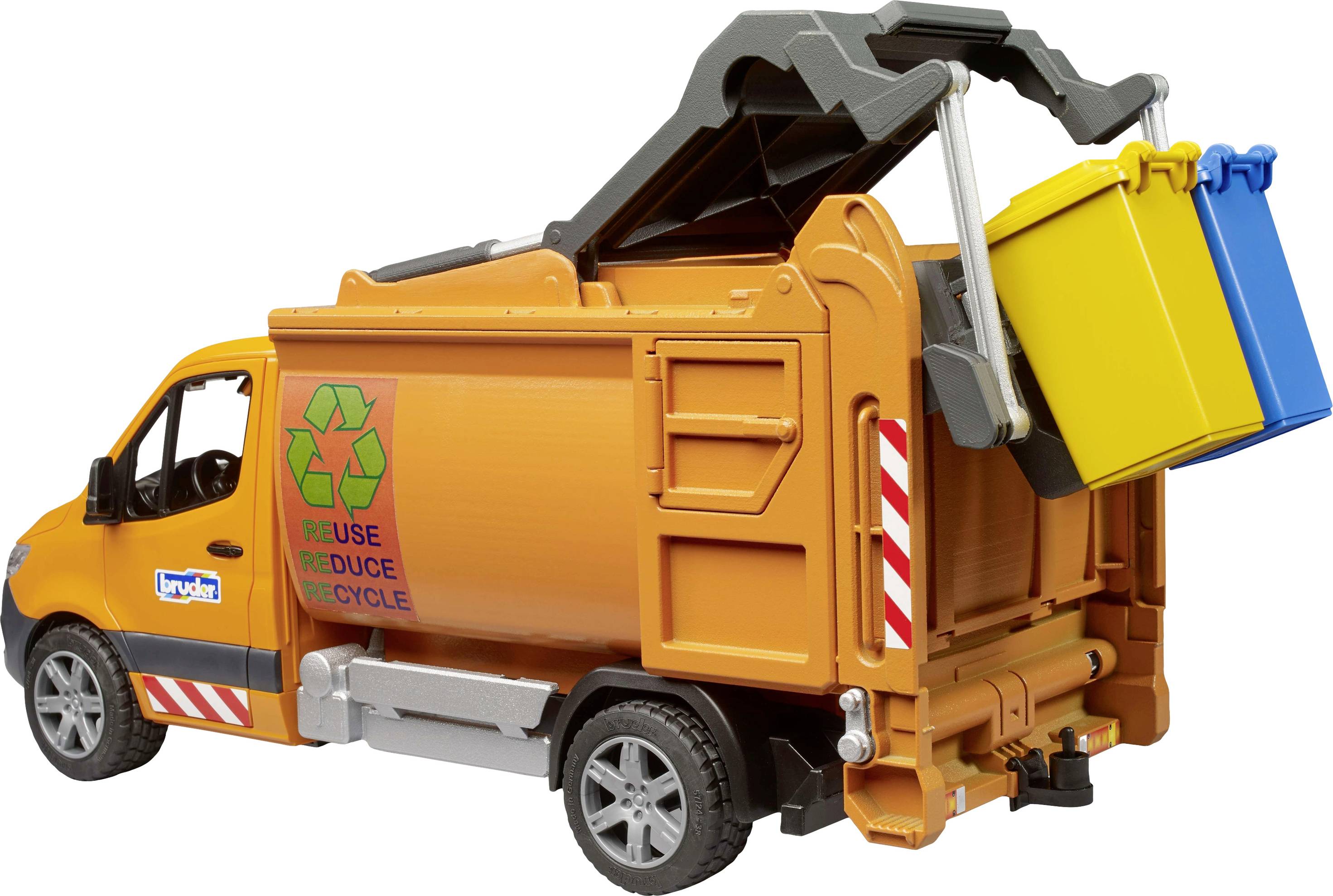 Camion-poubelle jouet en orange avec poubelle bleue et jaune. Inscription 'Réduire, Réutiliser, Recycler'. Le mécanisme de levage soulève la poubelle.