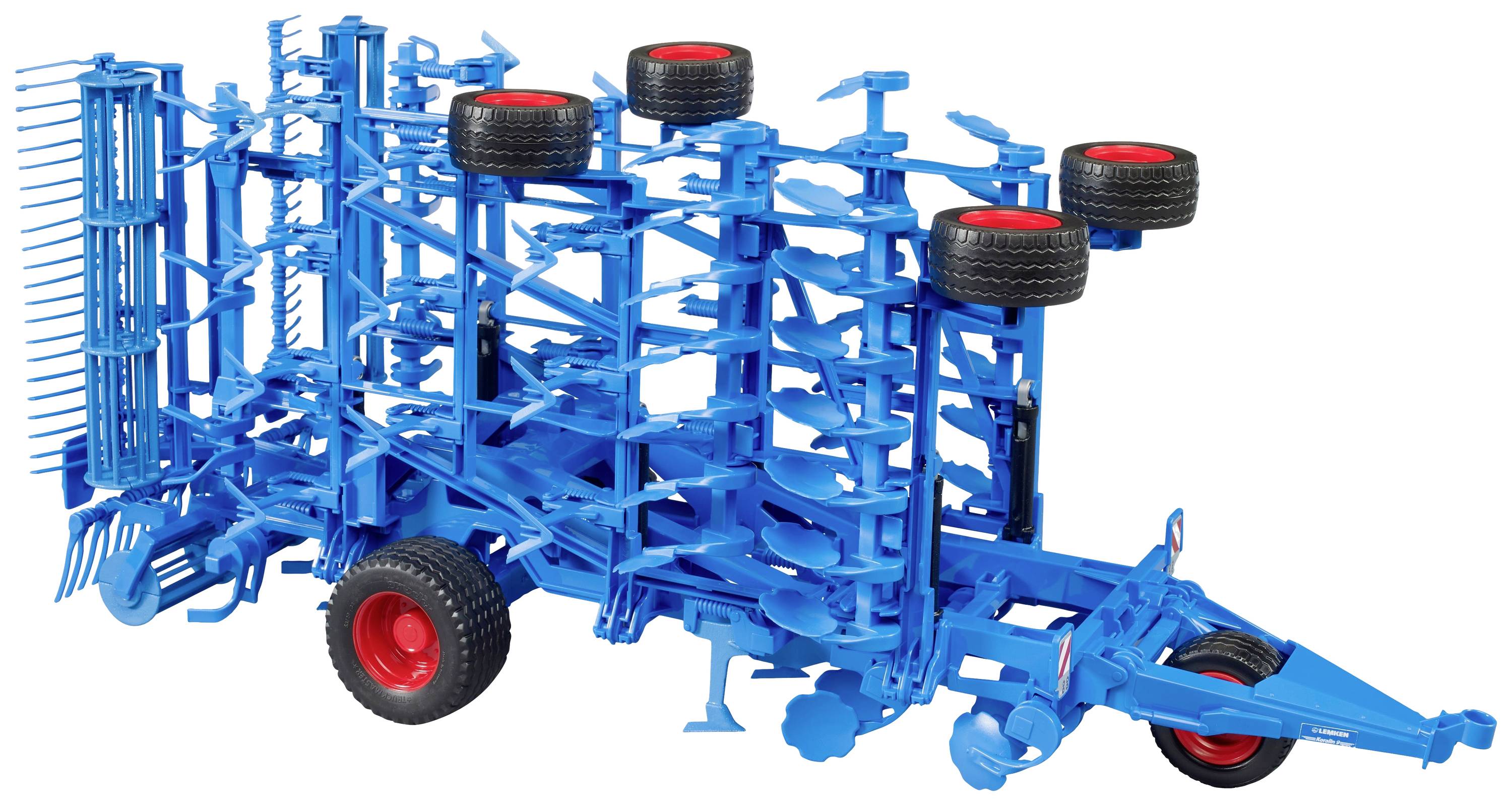 Un cultivateur agricole bleu avec des roues rouge et noir, utilisé pour le travail du sol.