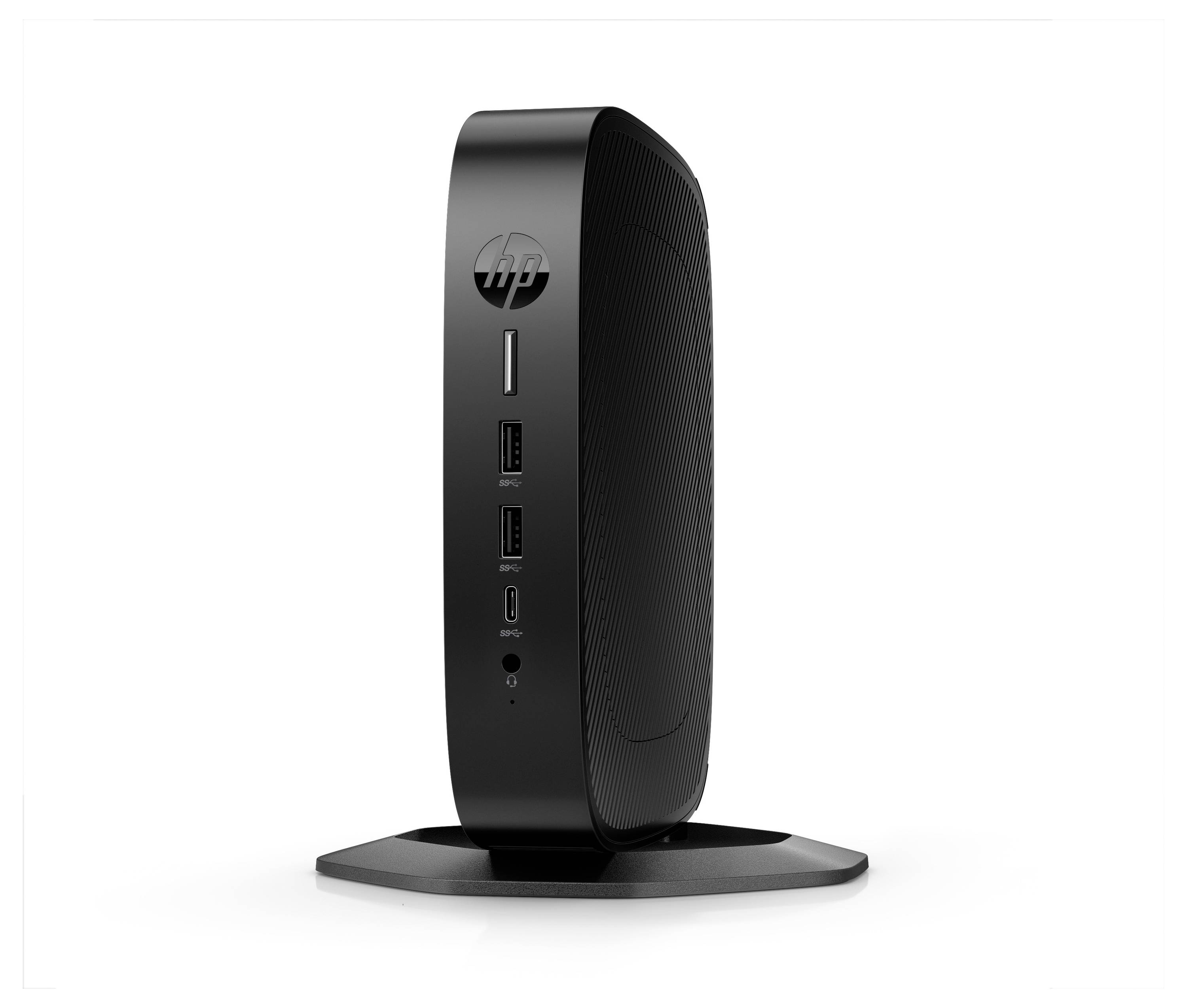Un mini-PC noir, vertical, doté de ports USB à l'avant, idéal pour des espaces de travail compacts ou des utilisations domestiques.