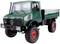 Camion vert avec des roues rouges, modèle 'Unimog U1300L'. Camion au design robuste et équipé pour le tout-terrain.