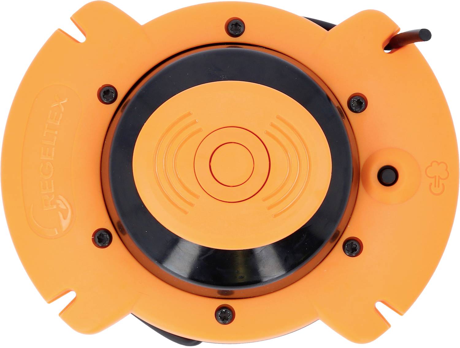 Bobine de câble orange avec une zone centrale noire et un emplacement pour la connexion du câble, probablement destinée à un usage extérieur.