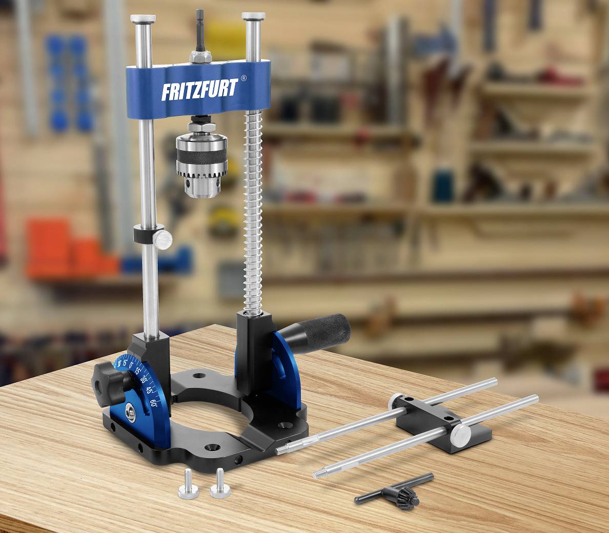 Support de perceuse sur établi dans un atelier. Inscription 'Fritzfurt'. Arrière-plan avec des étagères à outils en flou.