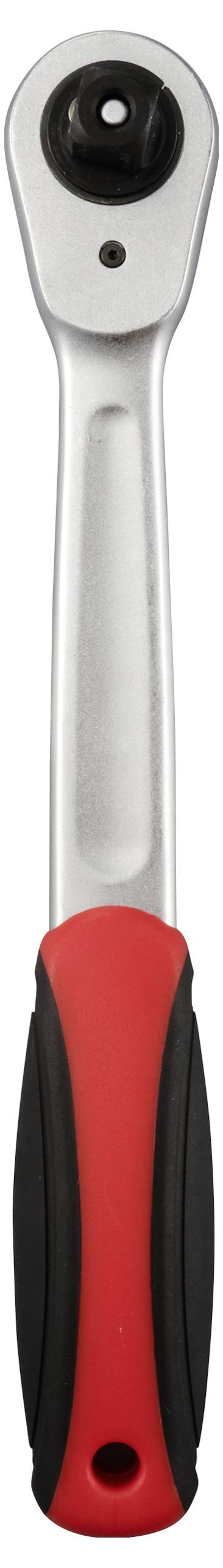 Clé à cliquet avec poignée rouge et noire, outil utilisé pour serrer ou desserrer des raccords filetés au moyen de douilles.