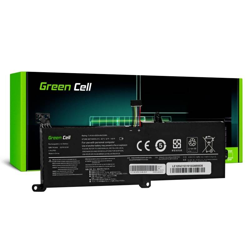 Batterie d'ordinateur portable 'Green Cell' avant emballage. L'étiquette du produit indique les spécifications et les symboles de sécurité. Thème principal : batterie de remplacement.
