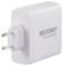 Chargeur USB blanc de la marque Voltcraft avec fiche européenne, numéro de modèle 'UC-3C1A140W01'.