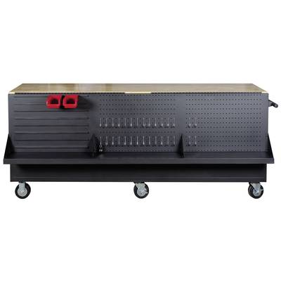 Un chariot à outils avec des roulettes et un plan de travail en bois. À l'avant, des contenants rouges et des crochets sont installés pour le rangement des outils.