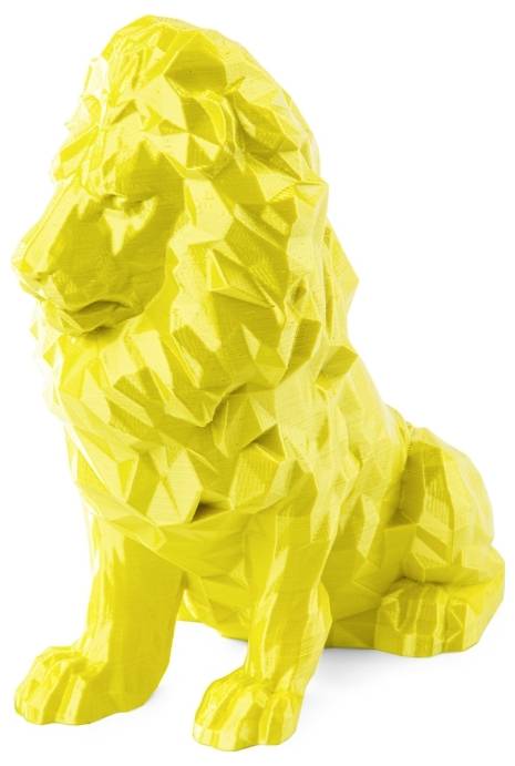 Statue de lion jaune, facettée, assise, sans décorations supplémentaires.