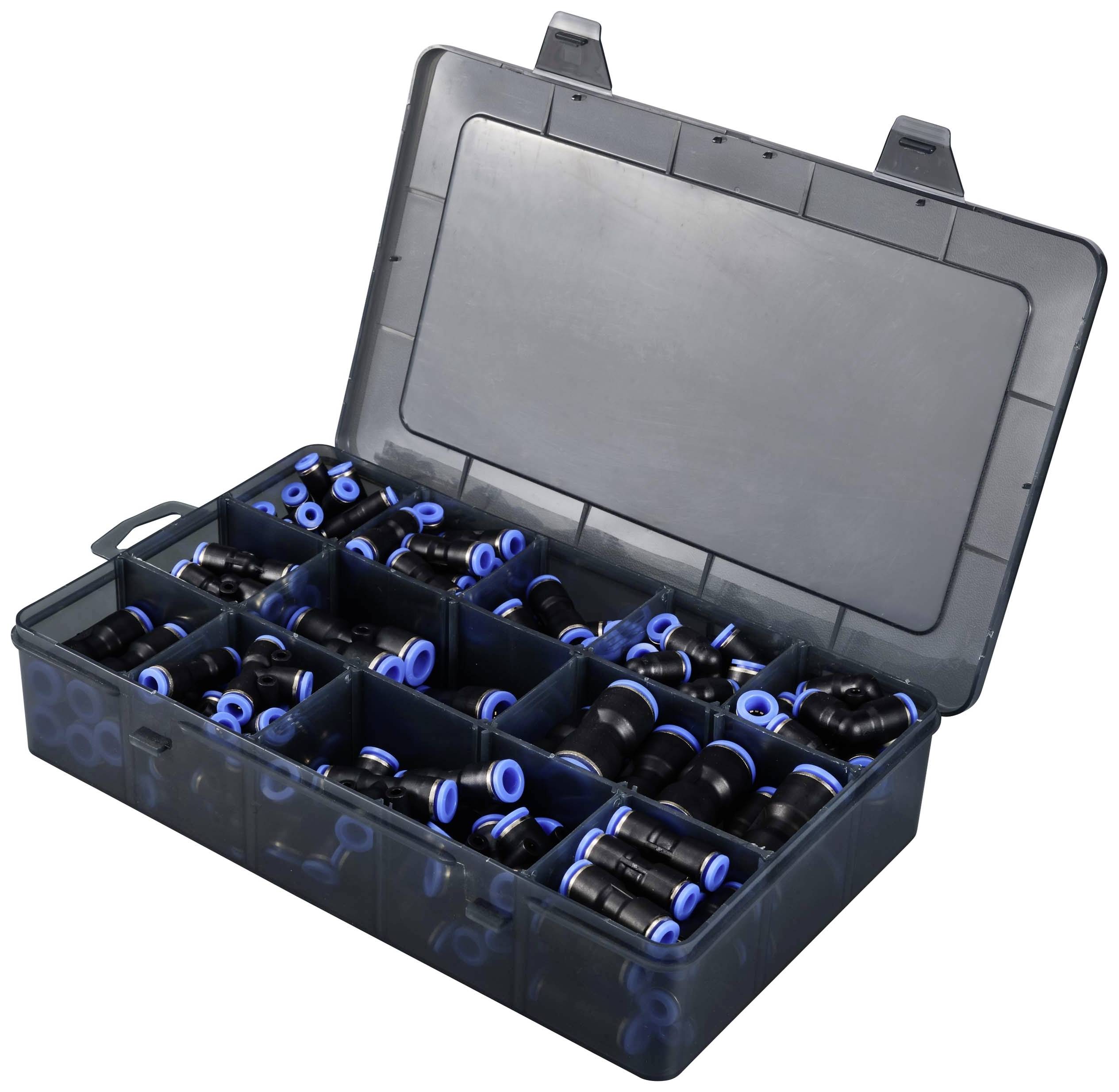 Une boîte en plastique compartimentée, remplie de raccords de tuyaux noirs avec des bagues bleues, triés par différentes tailles.