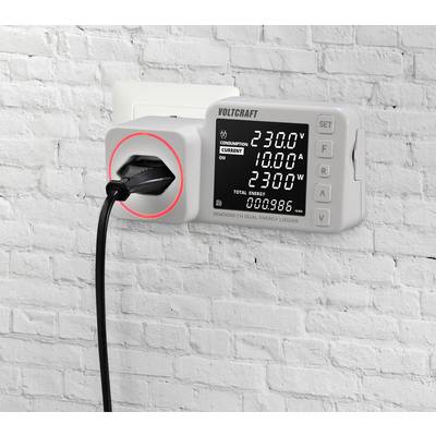 Un appareil de mesure de consommation d'énergie indique : tension 230,0 V, courant 1,000 A, puissance 230,0 W. Une fiche est branchée dans l'appareil.