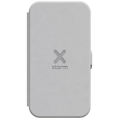 Un chargeur portable gris avec le logo 'xtorm' au centre sur la face avant. Conçu pour recharger des appareils pendant les déplacements.