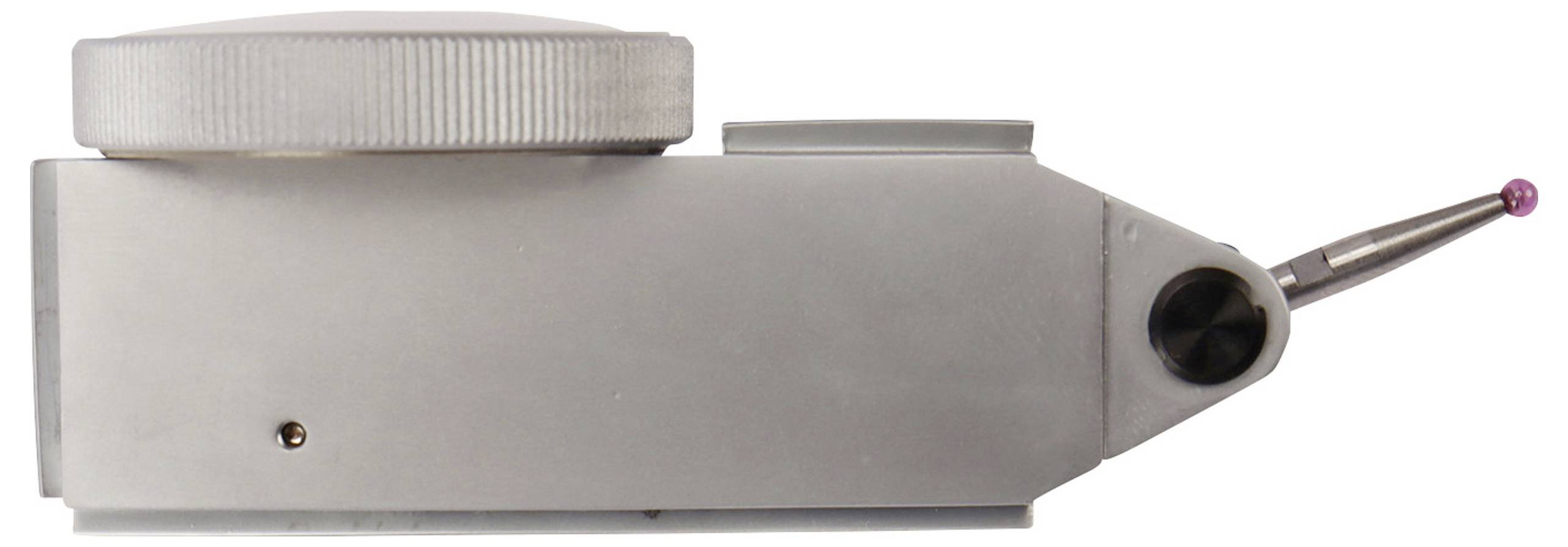 Appareil de mesure rectangulaire argenté avec une tige latérale et un capuchon rond. Utilisé pour mesurer précisément les surfaces.