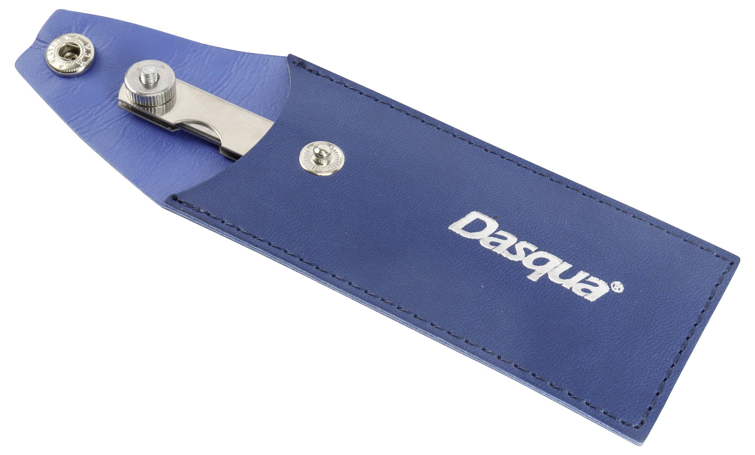 Étui en cuir bleu avec un outil métallique partiellement visible. Sur l'étui est inscrit 'Dasqua'.