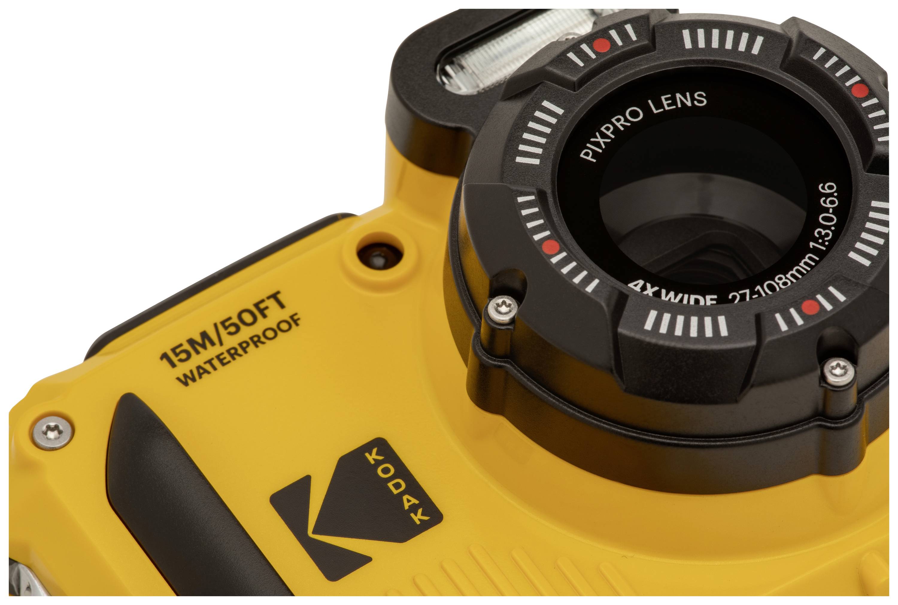 Un appareil photo jaune étanche, adapté jusqu'à 15 mètres de profondeur, équipé d'un zoom grand-angle 4x.
