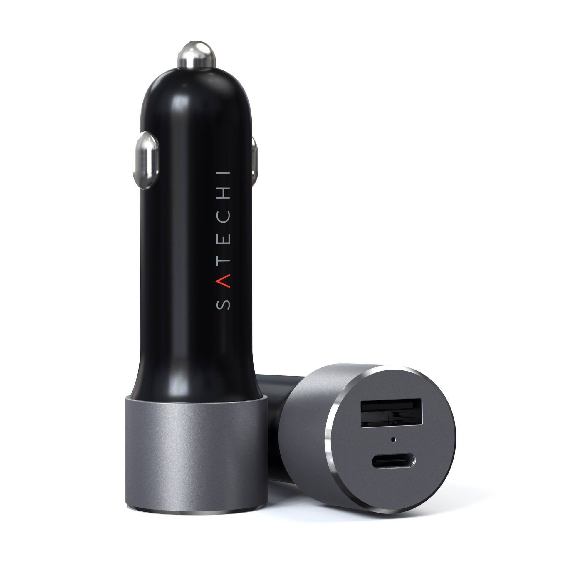 Chargeur de voiture avec deux ports : USB-C et USB-A. Nom de marque 'Satechi' visible. Couleur : Noir et argent. Idéal pour la charge mobile.