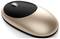 Souris sans fil en or et noir au design ergonomique, avec indicateur bleu. Idéale pour un travail confortable.
