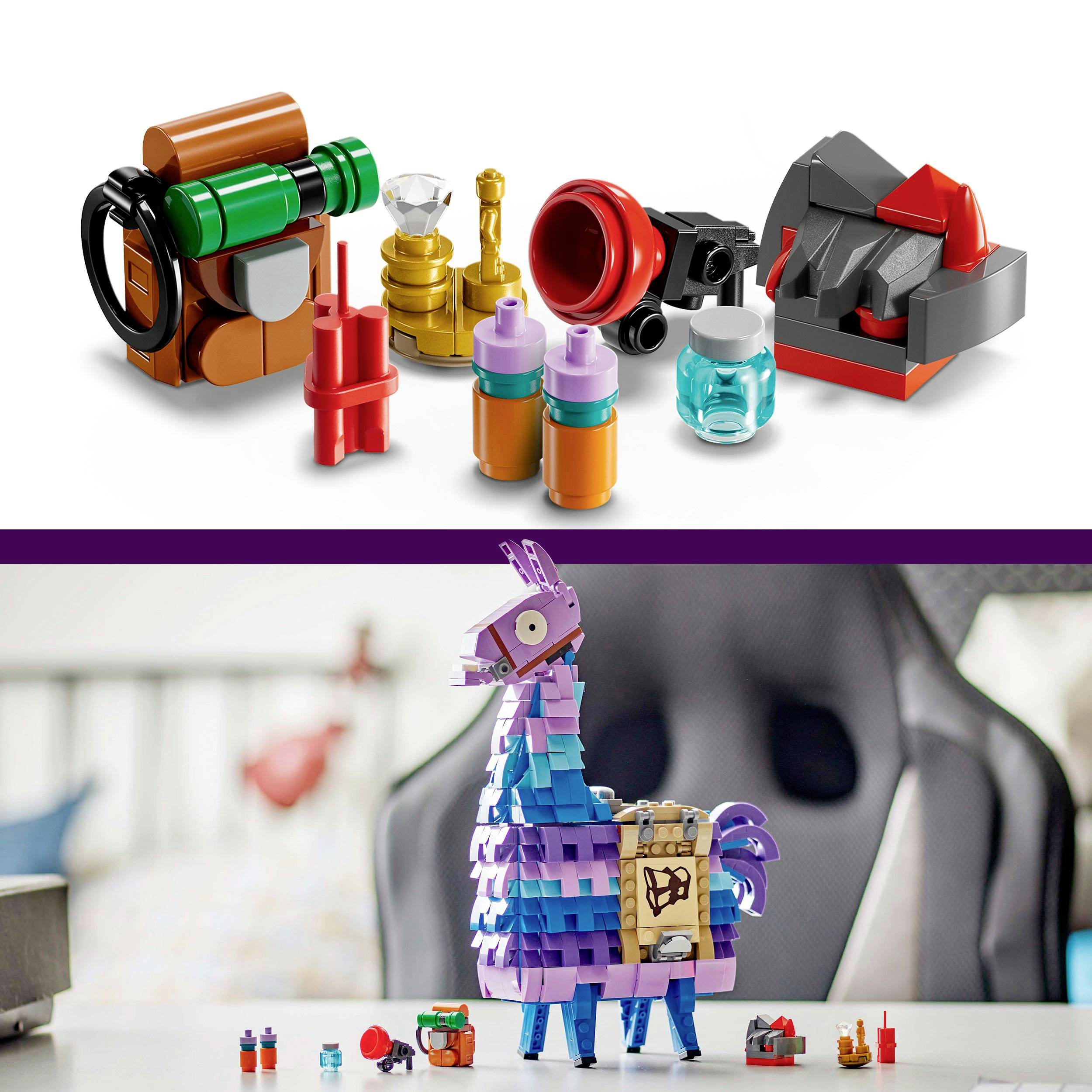 Petits objets jouets colorés en plastique, comprenant des bouteilles et des boîtes, devant un modèle d'une figurine de lama colorée.