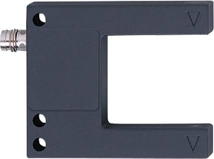 Élément rectangulaire sombre avec trois trous à gauche et une grande découpe rectangulaire à droite, probablement un support ou un couvercle.