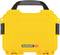 Valise de protection Nanuk 903 jaune avec poignée et fermoirs noirs, adaptée pour l'équipement ou les outils sensibles.