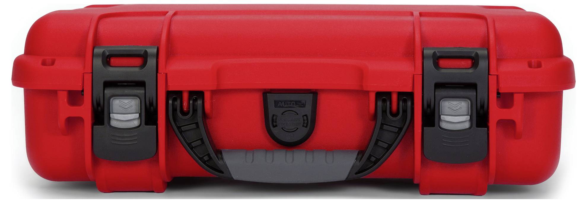 Valise rigide rouge avec des fermetures robustes en noir et une poignée de transport, adaptée au transport sécurisé d'équipements délicats.