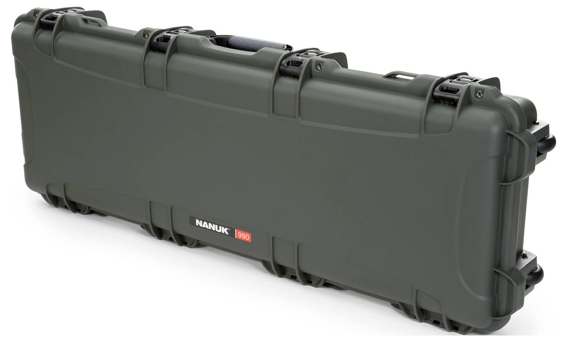 Grand coffret de protection vert olive, robuste et résistant, doté de plusieurs fermetures et d'une poignée, conçu pour le transport et la protection sécurisée d'équipements sensibles.