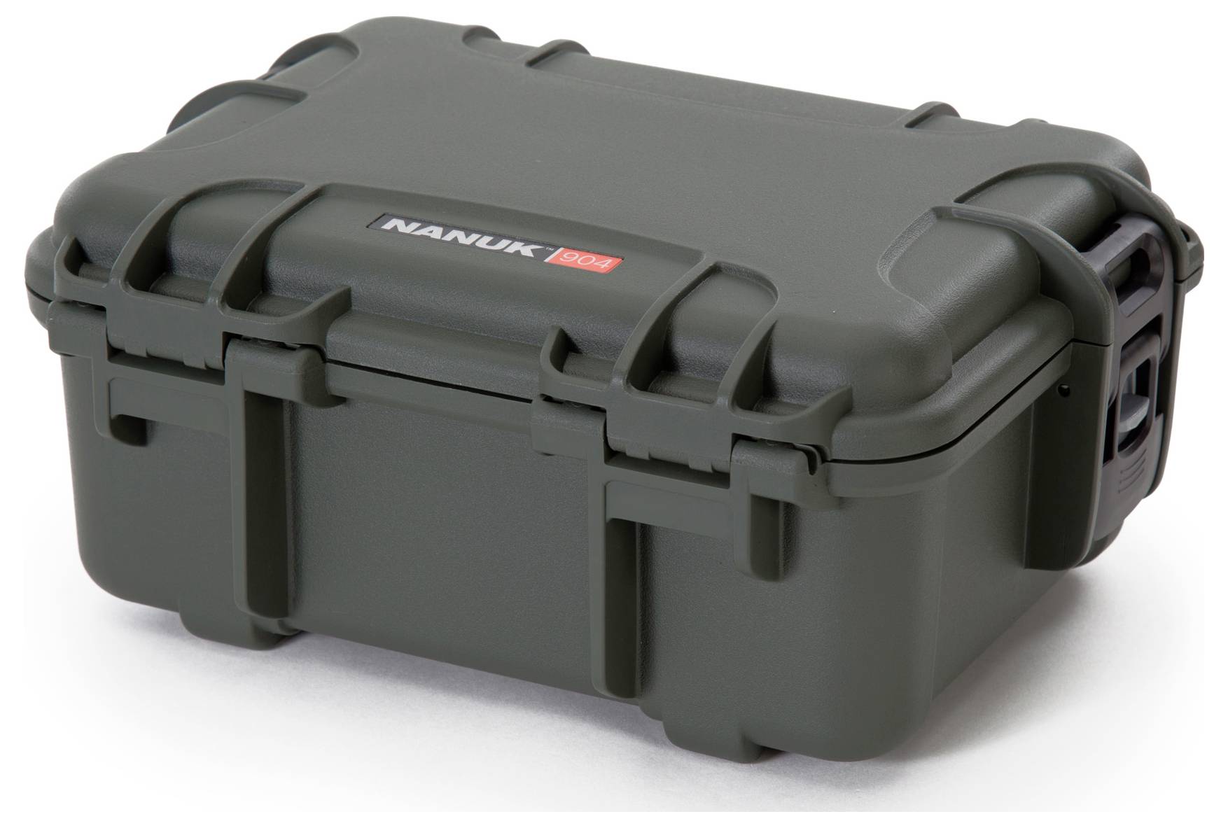 Un coffre de transport robuste de couleur vert foncé, doté de coins renforcés et d'un système de fermeture, adapté au transport sécurisé d'objets fragiles.