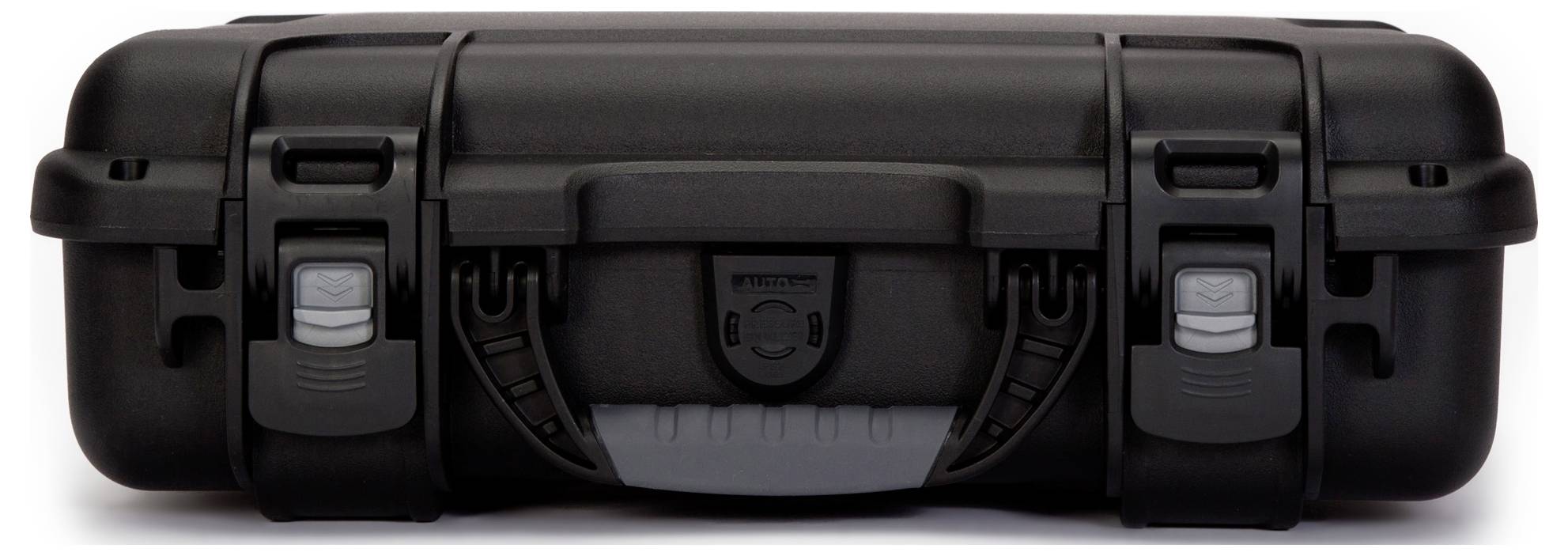 Une valise rigide noire avec deux fermetures et une poignée de transport. Idéale pour le transport sécurisé d'appareils sensibles.