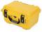 Une valise jaune, robuste, avec une poignée et des fermetures noires, idéale pour le transport sécurisé et la protection d'objets fragiles.