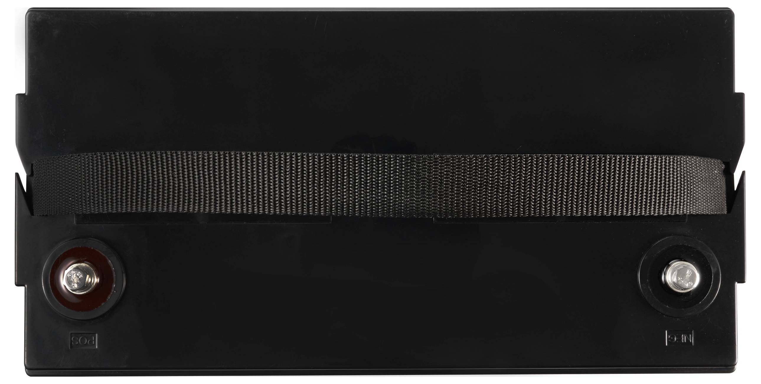 Une boîte noire avec deux bornes métalliques et une poignée, possiblement une batterie ou un appareil électrique similaire.