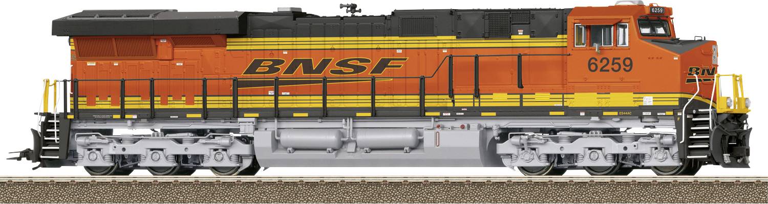 Un train de marchandises orange et noir portant l'inscription 'BNSF' et le numéro '6259' est stationné sur une voie ferrée.