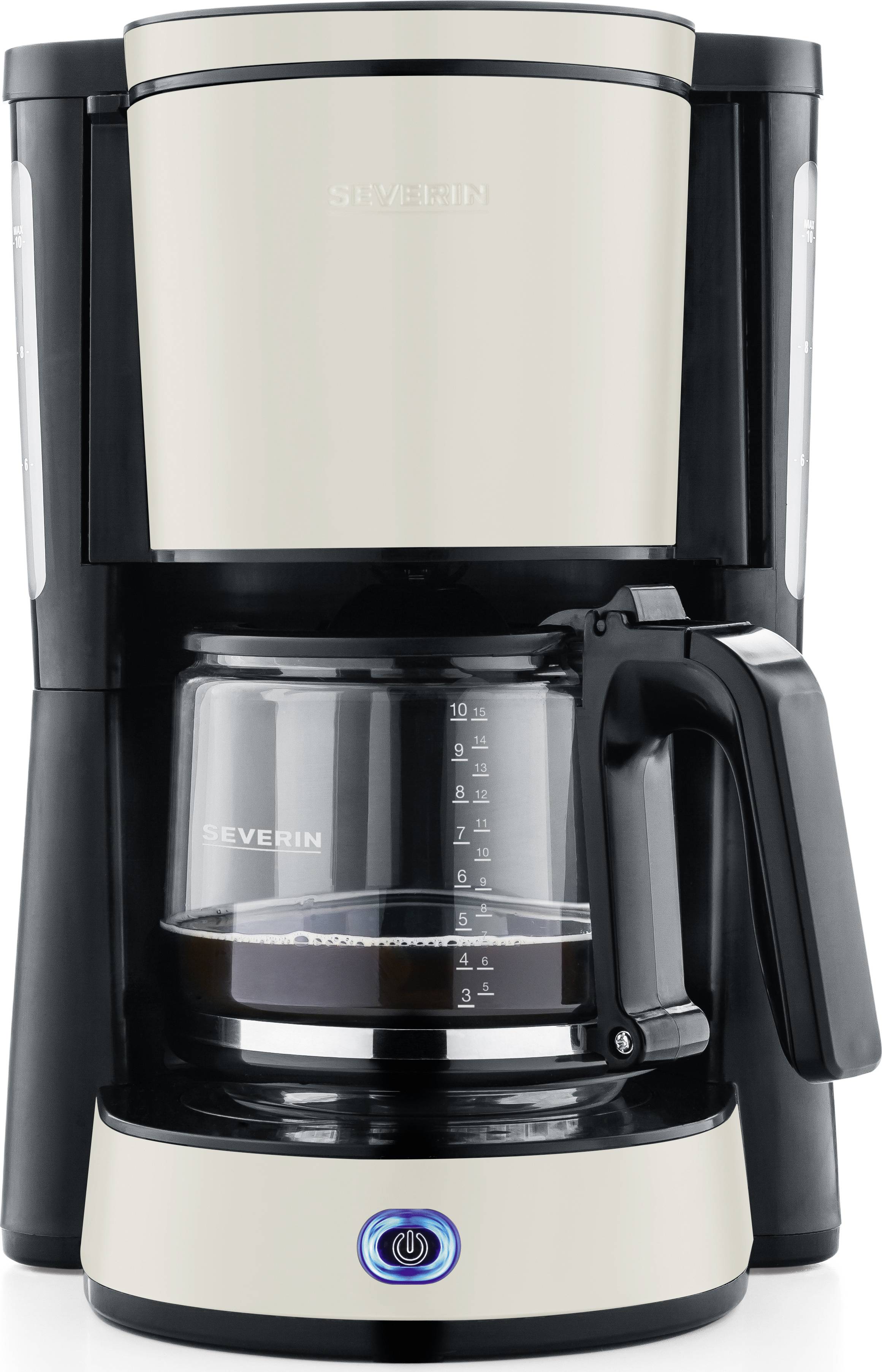 Machine à café avec carafe en verre, remplie de café noir. La machine est noir et blanc et dispose d'un indicateur de niveau d'eau visible.