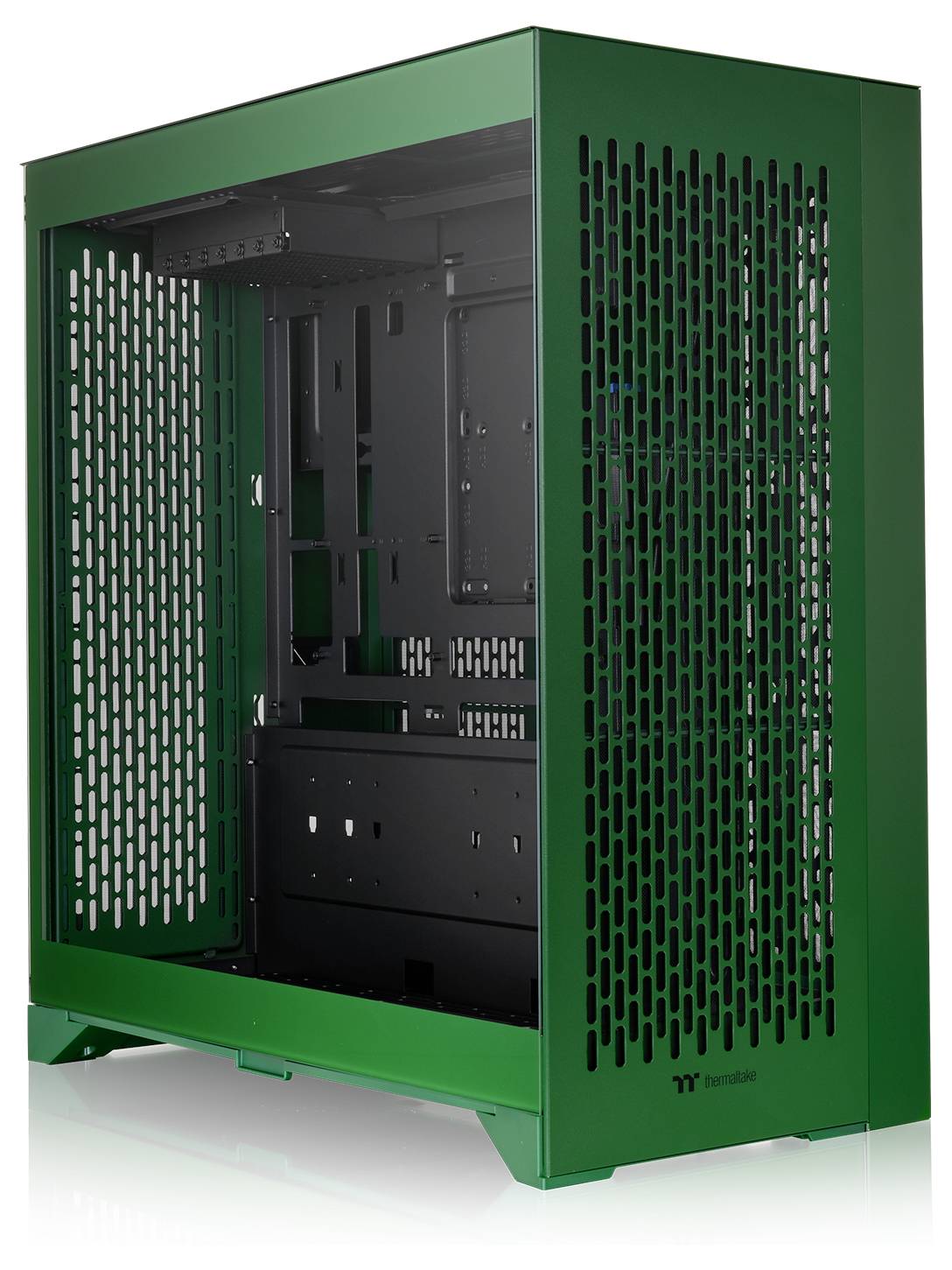 Un boîtier d'ordinateur vert avec un panneau latéral perforé. Il est vide et montre de l'espace pour les composants matériels internes.