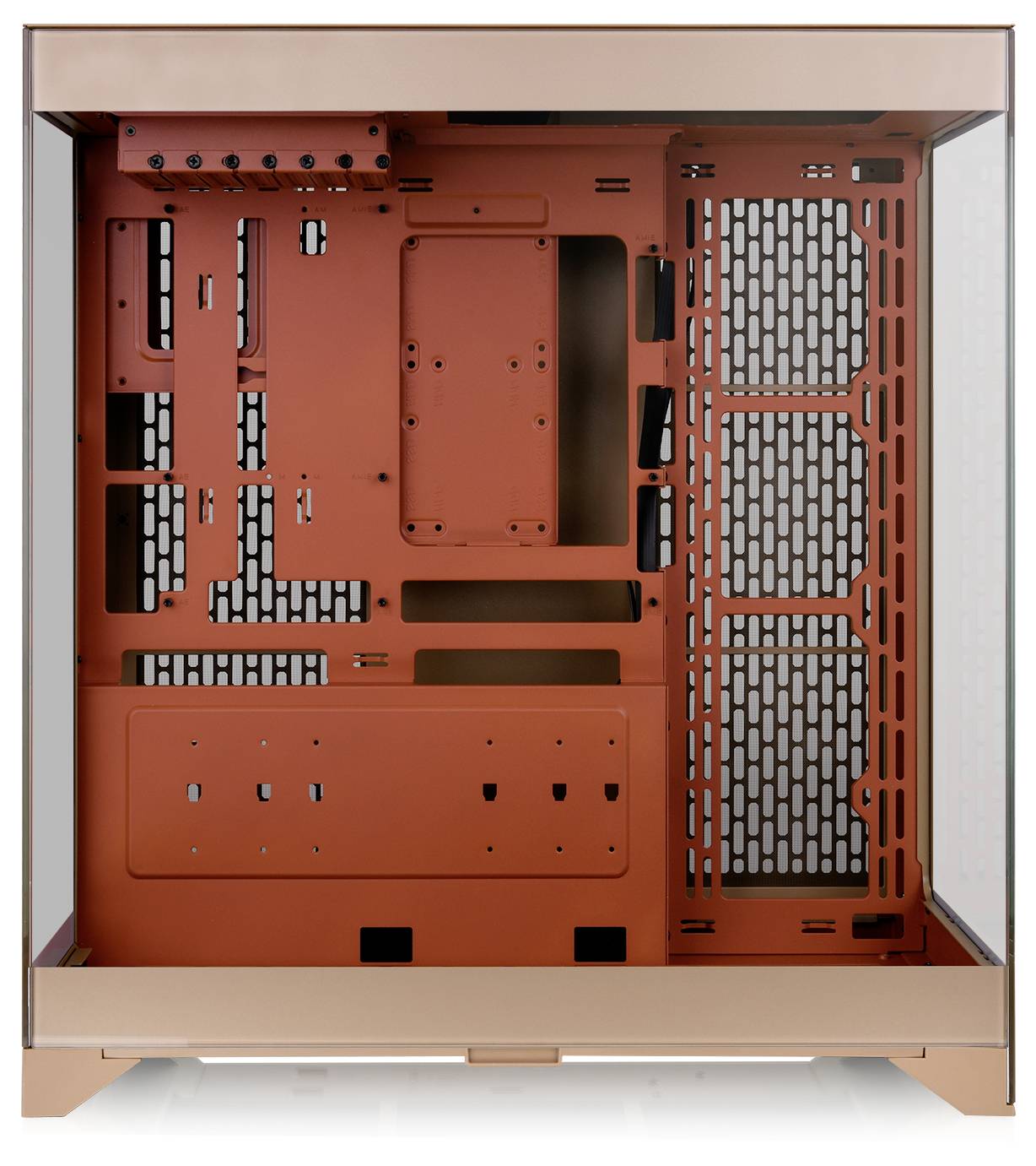Un boîtier d'ordinateur vide en cuivre avec une fenêtre latérale, vu de face. Adapté pour l'installation de composants PC.