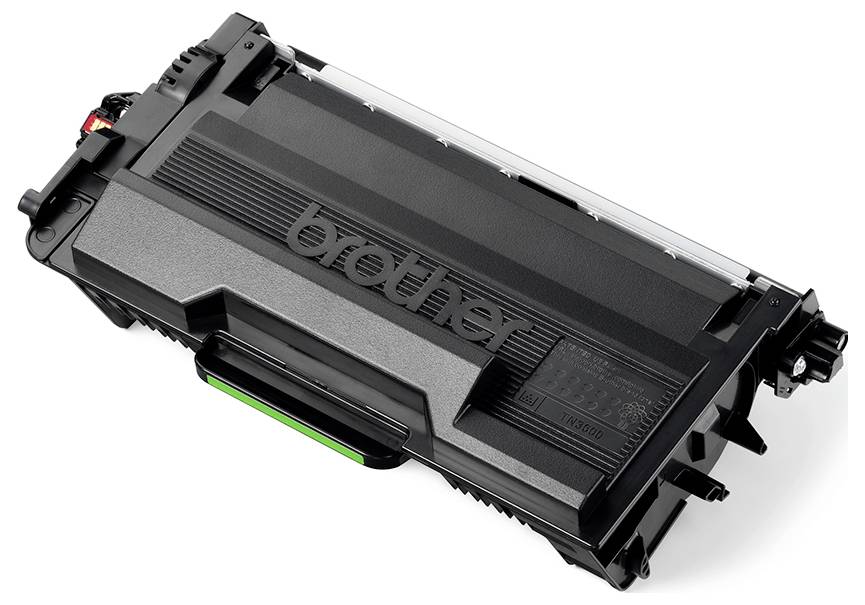 Cartouche de toner noir 'Brother' légèrement inclinée sur un fond blanc, montrant le dessus avec le nom de la marque et sa forme rectangulaire.