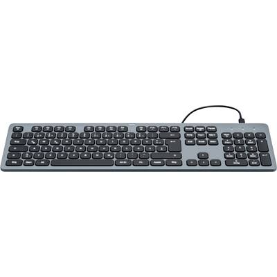 Un clavier d'ordinateur noir avec câble et disposition complète, incluant le pavé numérique et les touches de fonction.