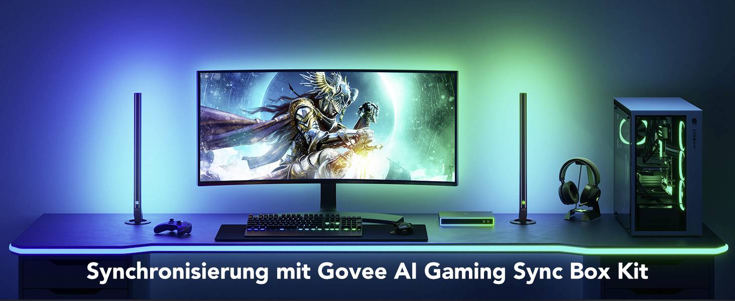 Configuration de jeu avec synchronisation lumineuse Govee. Un écran affiche un motif de jeu épique. Le PC et ses accessoires sont harmonisés chromatiquement.