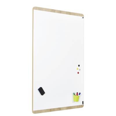 Tableau blanc magnétique avec cadre en bois, angle inférieur avec des aimants et un support pour stylos, éponge dans l'autre angle.
