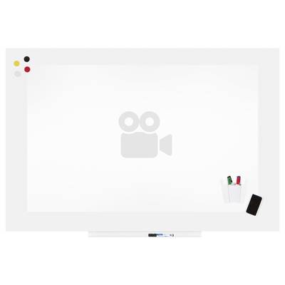 Un grand tableau blanc vide avec un petit support pour marqueurs et une gomme en dessous, à droite. Quatre aimants sont placés en haut à gauche.