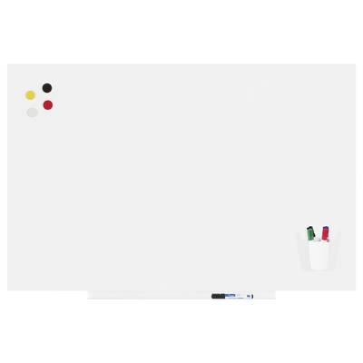 Un tableau blanc avec trois aimants colorés (jaune, rouge, noir) dans le coin supérieur gauche et un support de stylos avec des marqueurs en bas à droite.