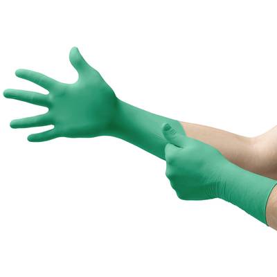Une main enfile un gant jetable vert.