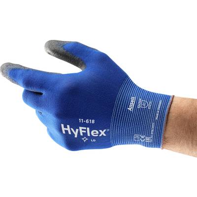 Une main porte un gant de travail bleu de la marque HyFlex, modèle 11-618, adapté aux travaux de précision et offrant une protection légère.