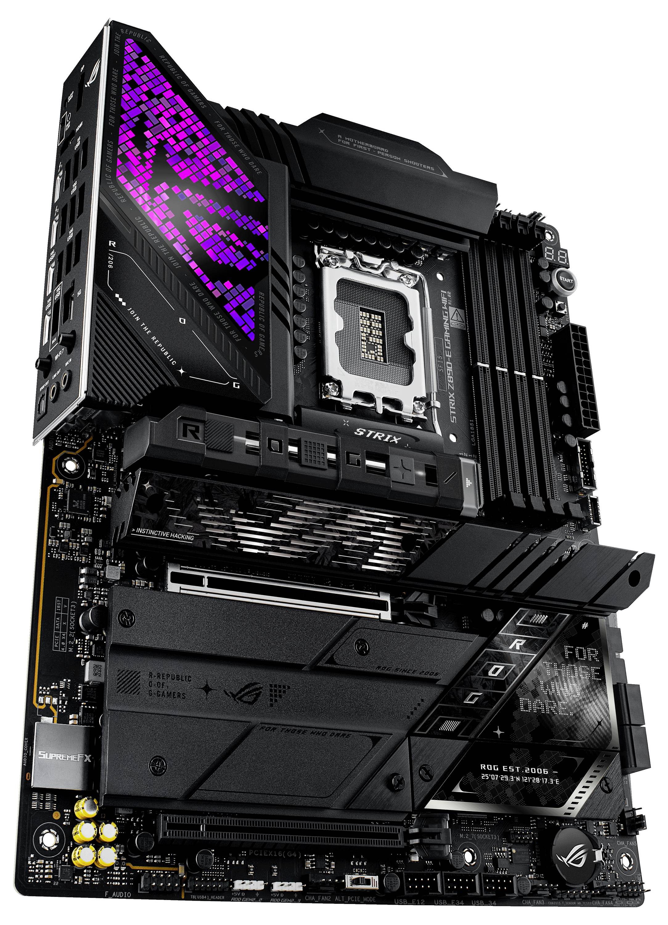 Une carte mère d'ordinateur avec de nombreux connecteurs et un dissipateur thermique distinctif doté d'un éclairage LED violet, présentée de manière inclinée.