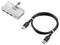 Hub USB à trois ports avec fixation par vis, à côté d'un câble USB, posé sur un fond blanc.
