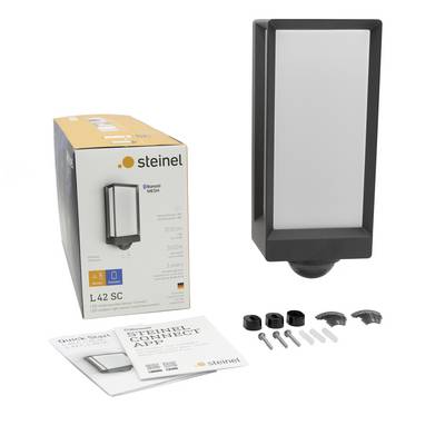 Lampe extérieure au design carré, avec emballage, instructions et matériel de montage. Marque 'Steinel', modèle 'L 42 SC' avec application Bluetooth connect.