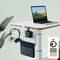 Un bureau à hauteur réglable avec accessoires intégrés et ordinateur portable, lauréat du 'German Design Award Winner 2023'.