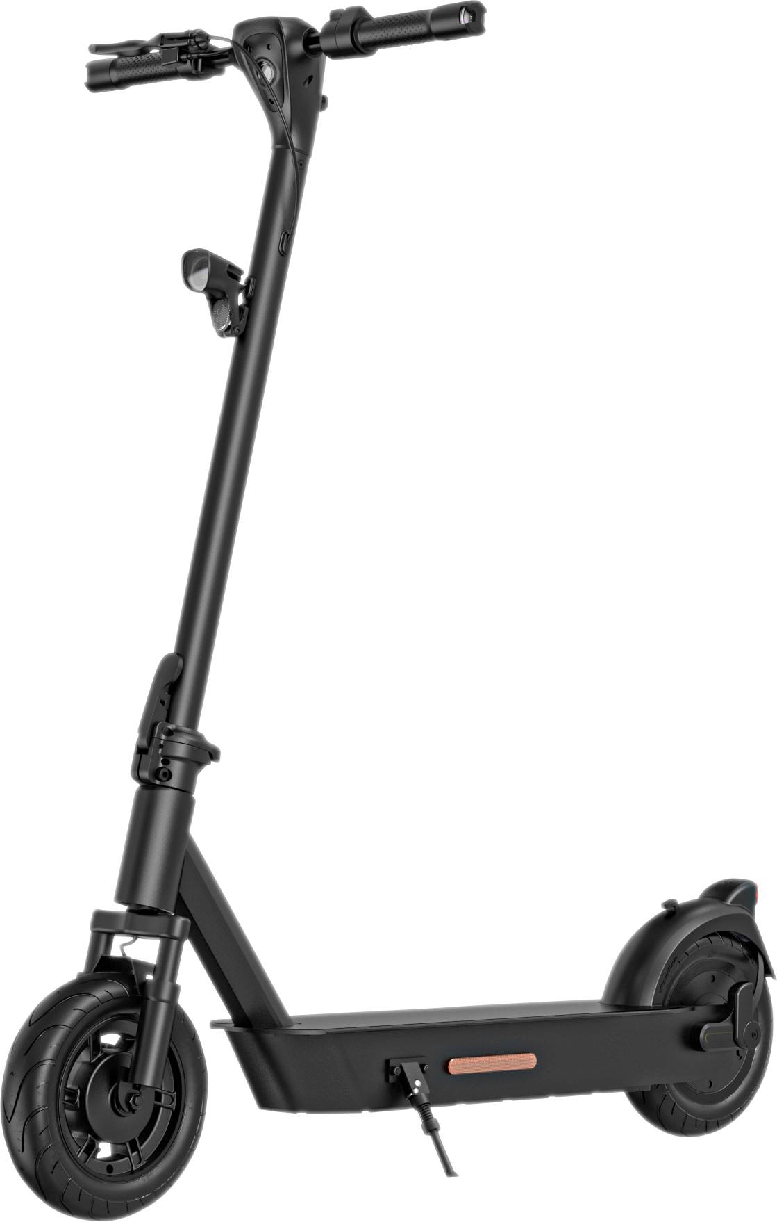 Un trottinette électrique noir est debout sur un fond blanc. La trottinette a des pneus épais et un cadre robuste.