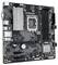 L'image montre une carte mère de Gigabyte avec plusieurs connecteurs et emplacements, adaptée à l'installation de composants informatiques.