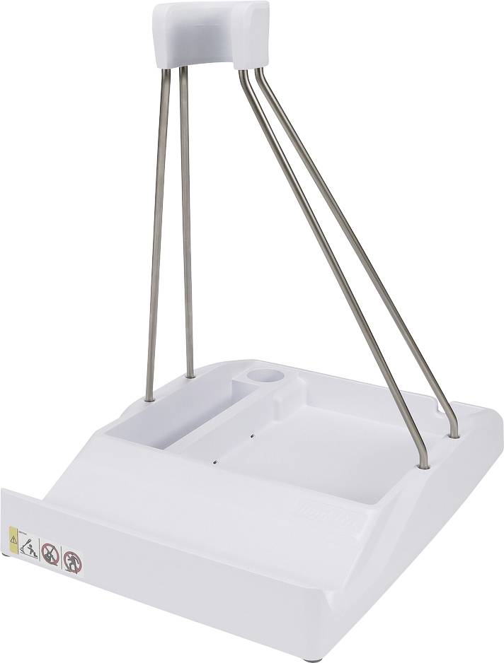 Une chaise blanche, ergonomique, conçue pour les personnes ayant des besoins de mobilité. Cadre stable avec deux tiges métalliques et un socle antidérapant.