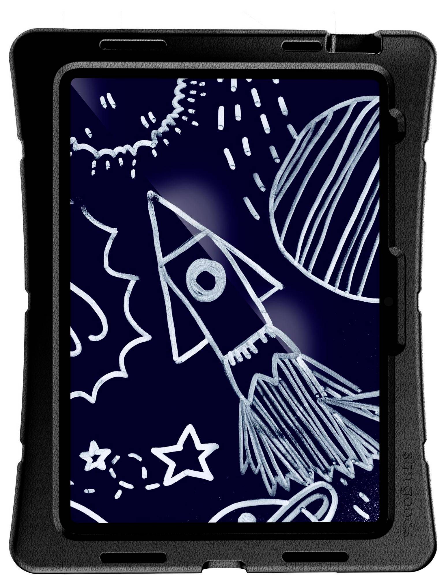 Tablette dans son étui, montrant un dessin d'enfant d'une fusée et de planètes dans l'espace, lignes blanches sur fond bleu.